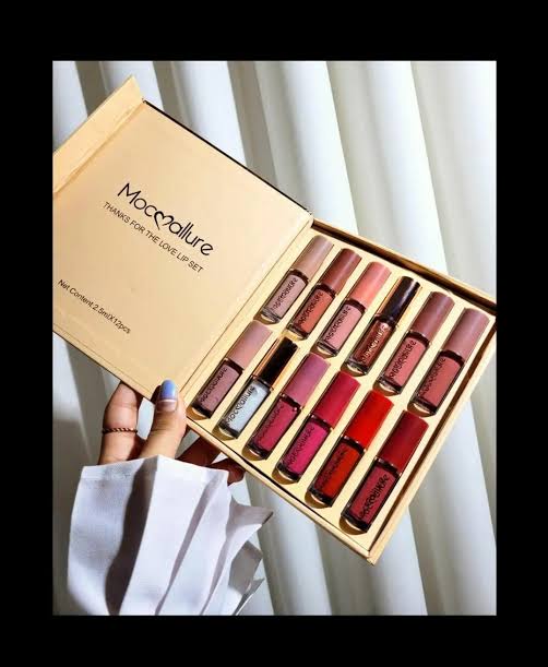 Mocallure 12 Pcs Lip Gloss & Lipstick Set – Matte & Glossy Finish | Long-Lasting, Gift-Ready Lip Kitosses -Set Of 12 Colors