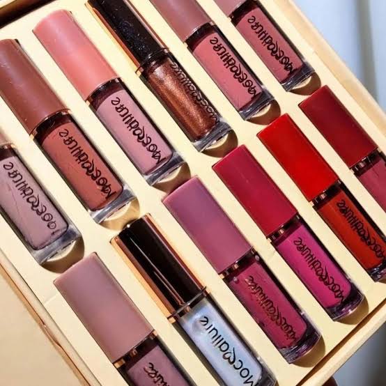 Mocallure 12 Pcs Lip Gloss & Lipstick Set – Matte & Glossy Finish | Long-Lasting, Gift-Ready Lip Kitosses -Set Of 12 Colors